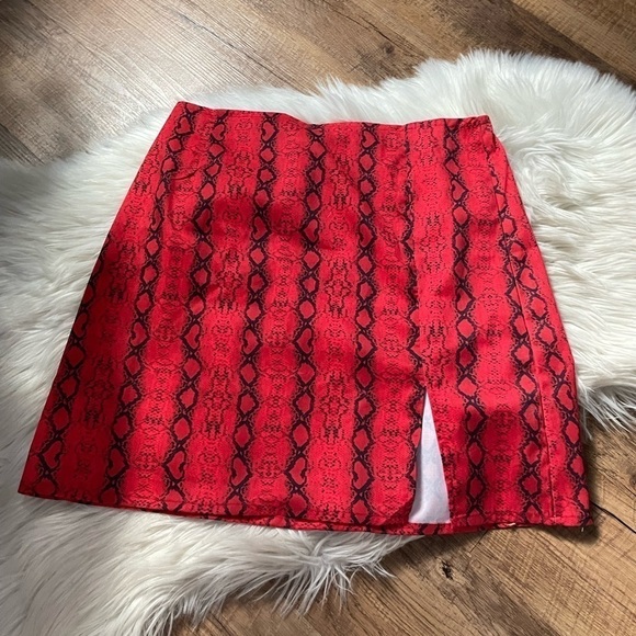 PRINCESS POLLY Red Snake Print Mini Skirt - Picture 2 of 4